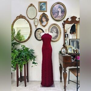 Elegant Burgundy Lace Halter Evening Dress